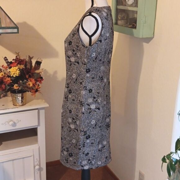Liz Claiborne Tapestry Floral Dress. Career, Professional,  Beigecore - Picture 5 of 14